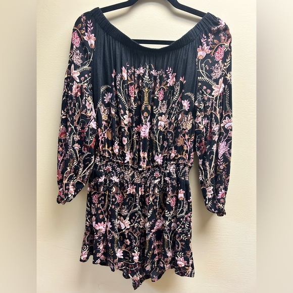 Free People Dresses & Skirts - Free People Floral Off-The-Shoulder Romper